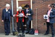 Stolpersteenlegging vrijdag 3 mei 2013. Foto’s Willy Gelinck.