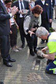 Stolpersteenlegging vrijdag 3 mei 2013. Foto’s Willy Gelinck.